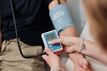 Tichý zabiják: Obvyklé příčiny vysokého krevního tlaku